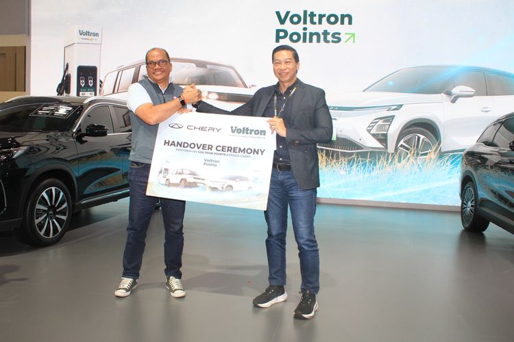 Chery mengumumkan kemitraan strategis dengan Voltron, salah satu operator Stasiun Pengisian Kendaraan Listrik Umum (SPKLU) terbesar di Indonesia.