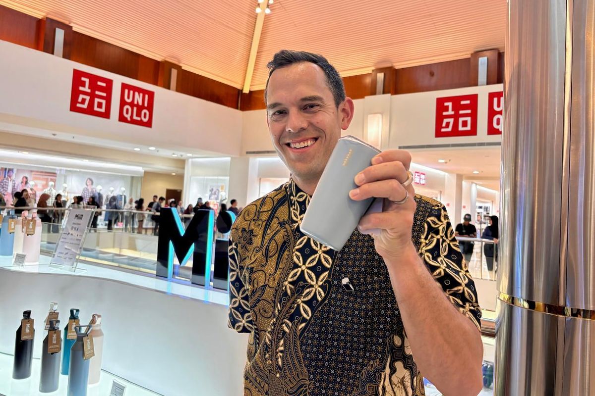 Founder MiiR, Bryan Pape dalam acara grand opening MiiR di Indonesia, gerai pertamanya di Pondok Indah Mall 1, Jakarta Selatan, pada Minggu, 3 November 2024.