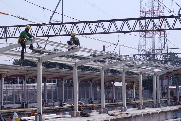 KAI Properti Perpanjang Peron Stasiun Bogor untuk Dukung KRL 12 Kereta