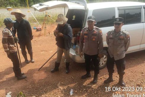 Polisi Bawa Parang Saat Kawal Pengukuran di Rempang, Polda Kepri Minta Maaf
