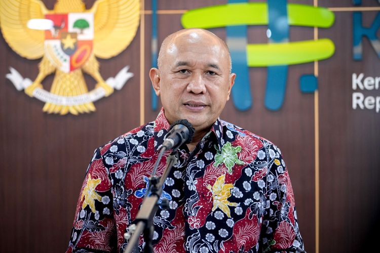 Menteri Koperasi dan UKM (MenKopUKM) Teten Masduki  dalam konferensi pers, Senin (28/11/2022).