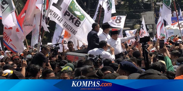 Ditunggu Ratusan Simpatisan, Anies-Muhaimin Kesulitan Memasuki KPU