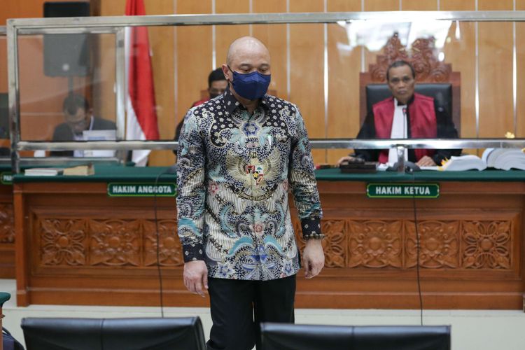 Foto stok: Terdakwa kasus peredaran narkotika jenis sabu Irjen Teddy Minahasa menjalani sidang di Pengadilan Negeri Jakarta Barat.