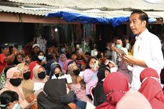 Bagikan Bansos di Bangka Selatan, Jokowi: Gunakan untuk Penuhi Gizi Anak