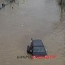 Begini Langkah Evakuasi Mobil Matik yang Terendam Banjir