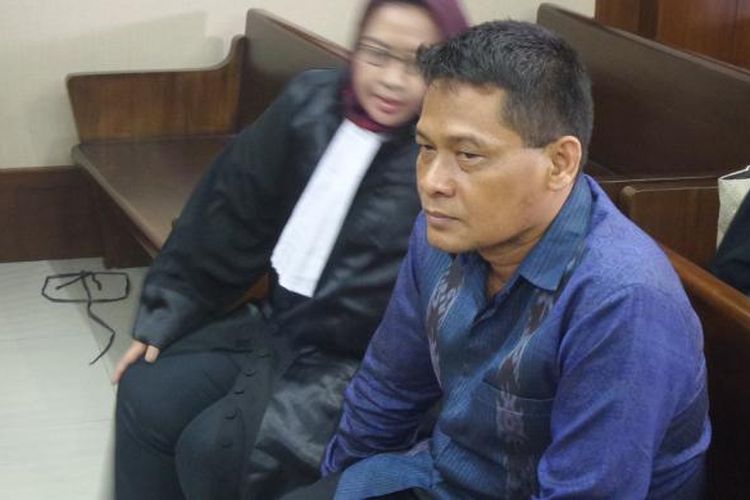 Panitera Pengadilan Negeri Jakarta Utara, Rohadi di Pengadilan Tindak Pidana Korupsi Jakarta, Kamis (8/12/2016).