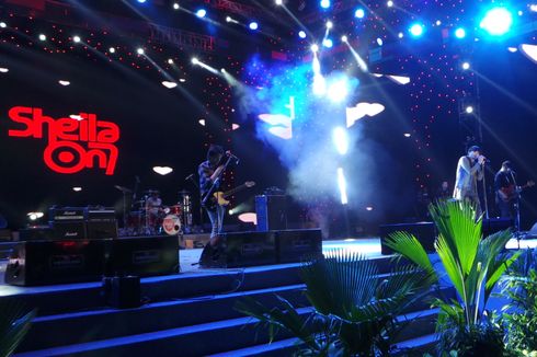 Sheila on 7 Sajikan Hiburan Malam Terakhir Jakarta Fair Kemayoran 2017