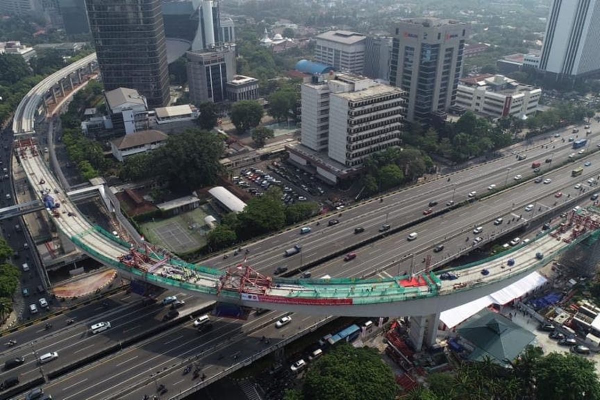 Potret Jembatan Bentang Panjang LRT Jabodebek, Kuningan, Jakarta Selatan