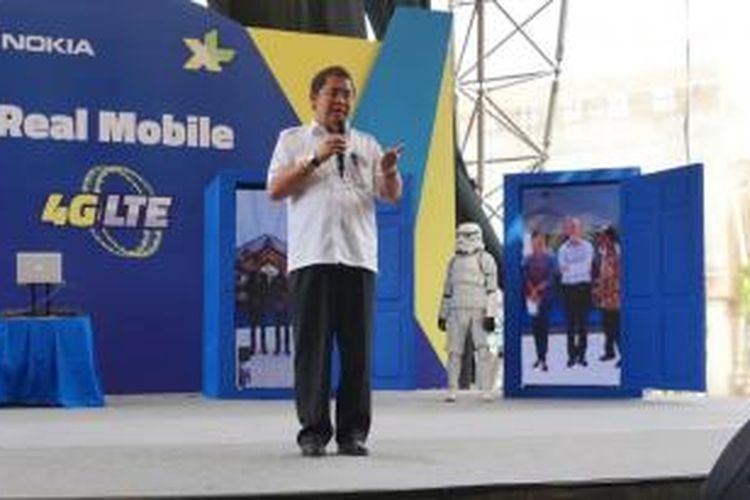 Menteri Komunikasi dan Informatika, Rudiantara, saat meresmikan 4G LTE dari XL Axiata di Jakarta, Jumat (19/12/2014).