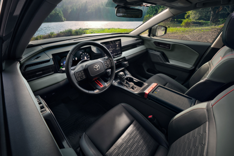 Interior Toyota RAV4 2025