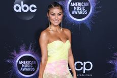 Agnez Mo Tampil Anggun dan Seksi di American Music Awards 2019