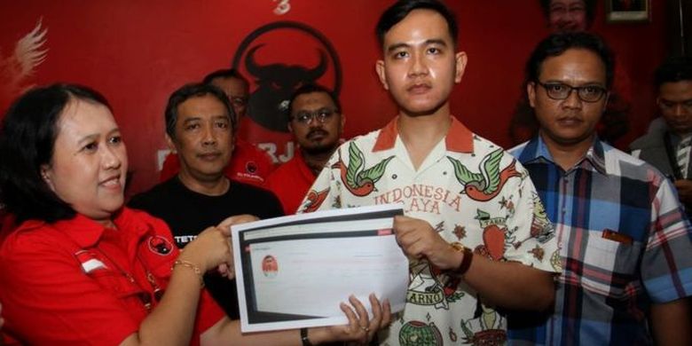 Gibran Rakabuming Raka, putra sulung Presiden Jokowi, mengaku ikut bersaing memperebutkan kursi wali kota Solo, tanpa bantuan ayahnya.