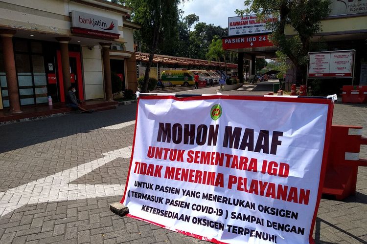 Sudah dua hari RSUD Mardhi Waluyo di Kota Blitar menolak pasien yang datang ke IGD karena overload, Sabtu (17/7/2021)