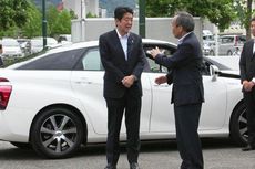 PM Jepang Rasakan Sensasi Sedan 