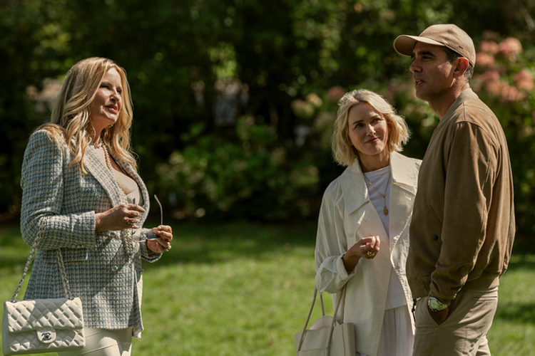 Bobby Cannavale, Jennifer Coolidge, and Naomi Watts in The Watcher (2022)