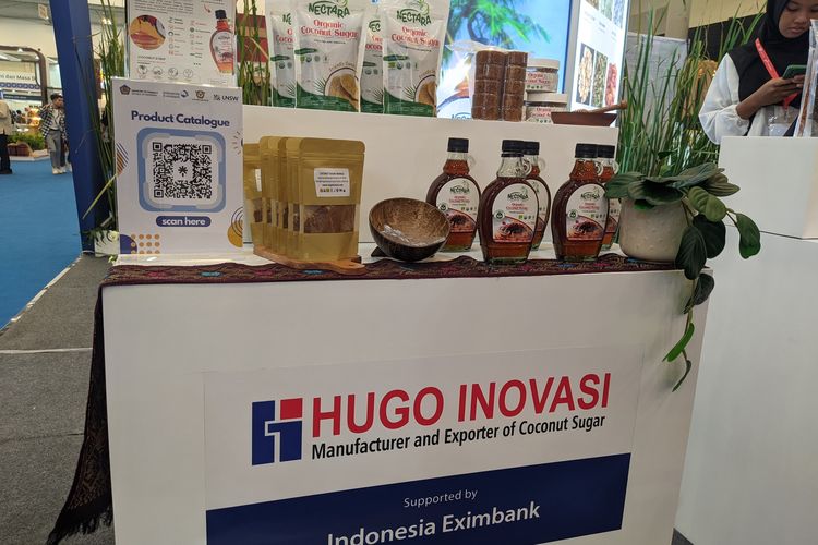 Hugo Inovasi, produsen gula kelapa binaan LPEI yang berhasil menembus pasar ekspor hadir di TEI ke-38. 