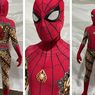 Kostum Spider-man Berhias Motif Batik, Apa Jadinya?