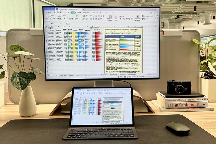 Huawei MatePad Air bisa disambungkan ke monitor eksternal sehingga memudahkan pengguna ketika menggunakan layar lebih besar. 