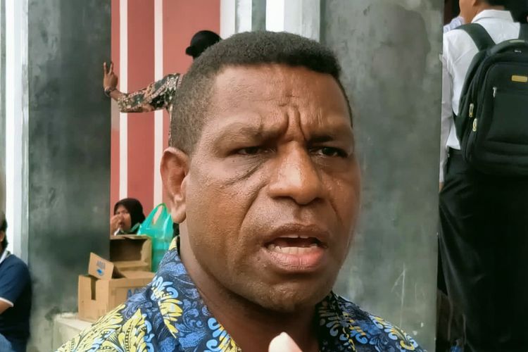 Kepala BKD Papua Barat