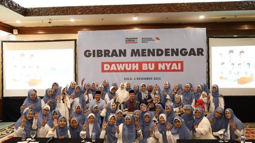 TKN: 60 Bu Nyai dan Majelis Taklim Jateng Dukung Prabowo-Gibran Menang Satu Putaran