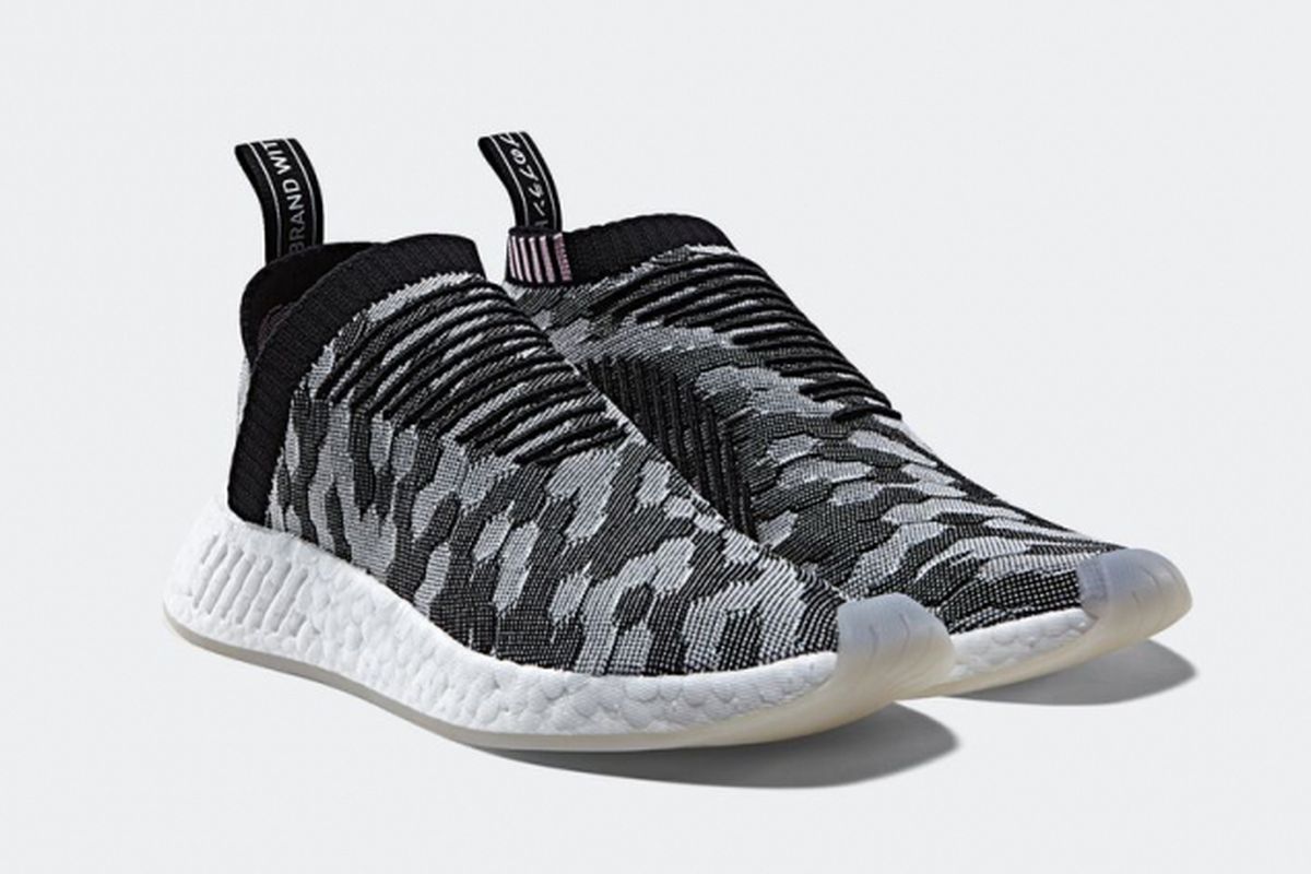 Adidas nmd shop r2 harga indonesia