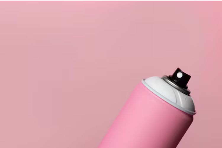 Tabung whipped cream mengandung gas tawa nitrous oxide. Aman untuk medis, tapi berisiko memicu hipoksia dan gangguan saraf bila disalahgunakan.
