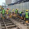 Melihat Rel Trem Peninggalan Zaman Belanda di Proyek MRT, Lapisan Beton Dikupas Manual...