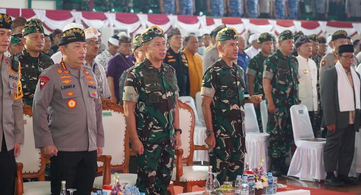 Jelang Pemungutan, Panglima dan Kapolri Hadiri Safari Pengamanan Pilkada Serentak di Bali