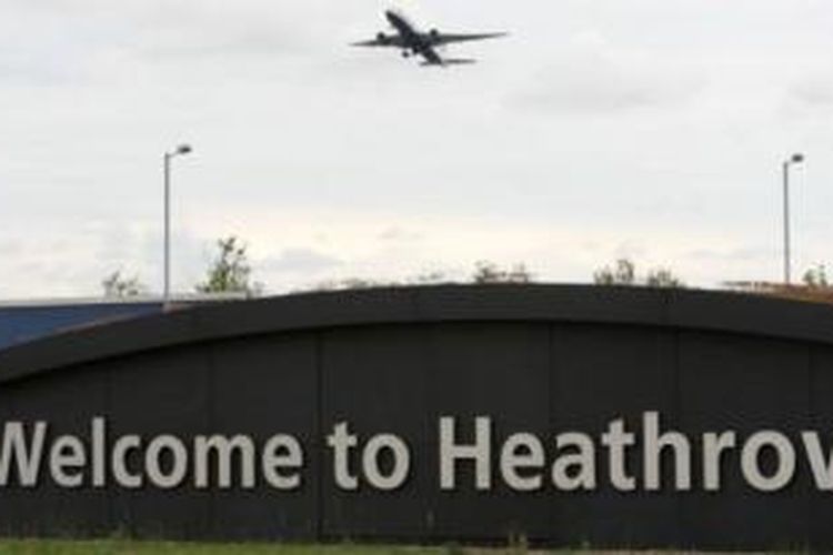 Bandara internasional Heathrow, London.