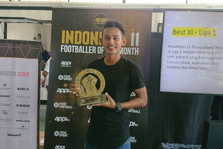 Penyerang PSIS Semarang Hari Nur Yulianto terpilih sebagai pemenang penghargaan APPI Footballer of the Month untuk Seri 1 Liga 1 2021-2022 pada Senin (4/10/2021) siang WIB.