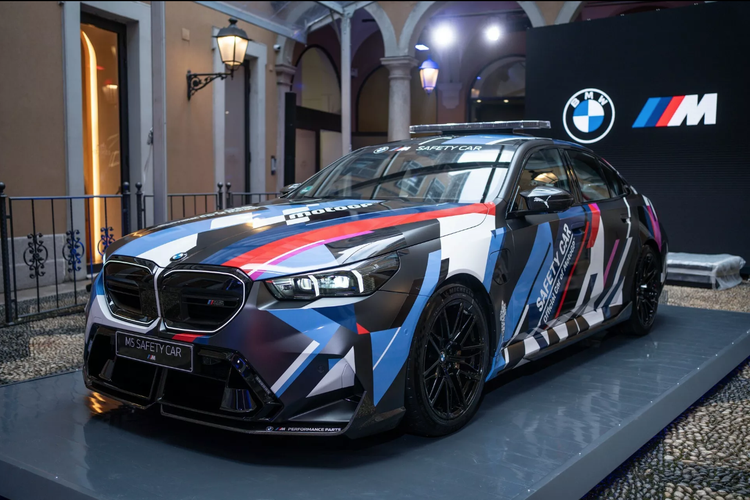 BMW M5 Safety Car MotoGP