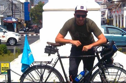Kampanyekan Perubahan Iklim, Pria Inggris Bersepeda Keliling Dunia