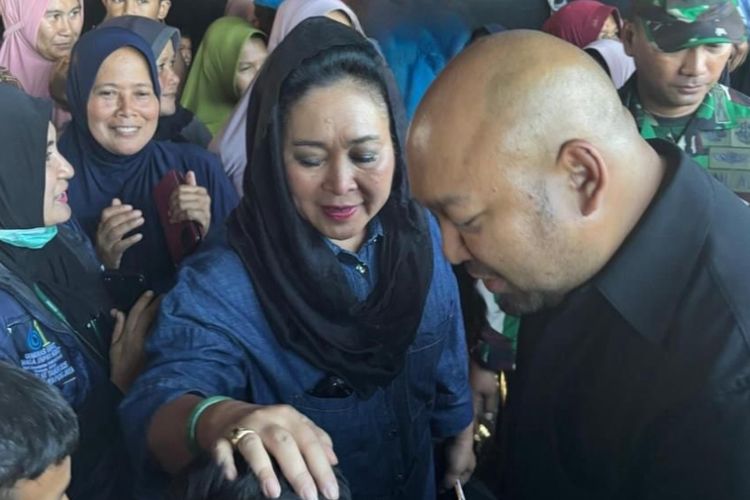 Titiek Soeharto Tinjau Banjir Aceh Bersama Didit Prabowo