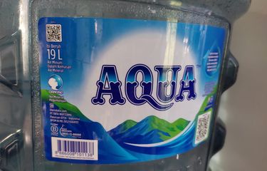 Aqua