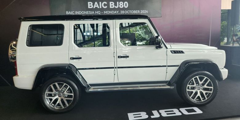 Baic BJ80 yang ditenagai mesin V6.