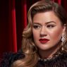 Lirik Lagu Santa, Can't You Hear Me - Kelly Clarkson feat. Ariana Grande 