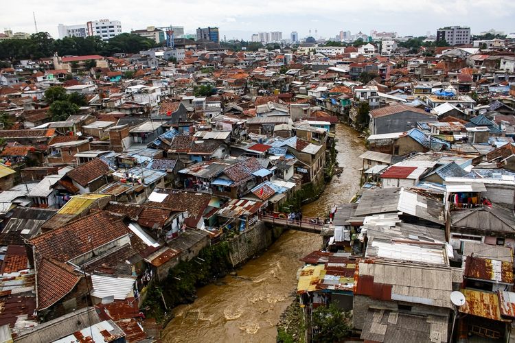 Ilustrasi kawasan kumuh di bantaran sungai Cikapundung, Bandung, Jawa Barat