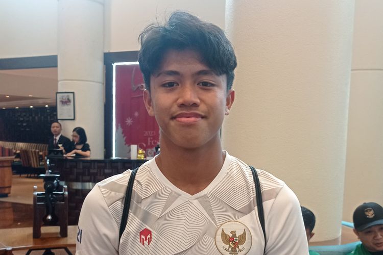 Pemain Timnas Indonesia U17, Figo Dennis Saputrananto (Persija Jakarta) ketika ditemui di Hotel Le Meridien, Jakarta, Rabu (1/11/2023).