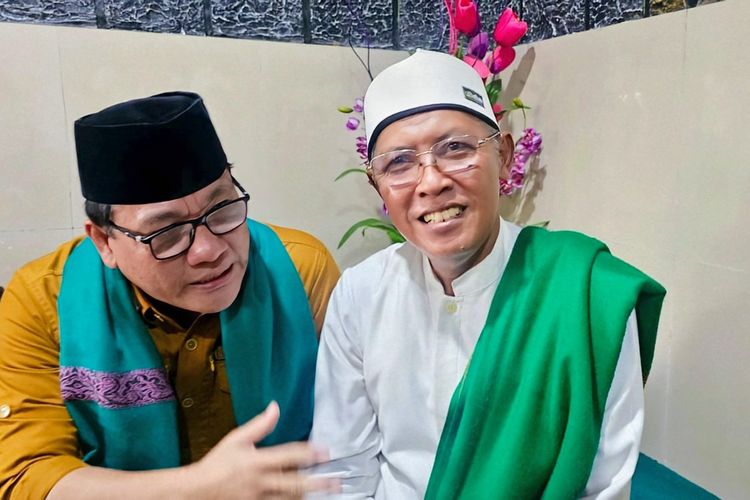 Jokowi Bertemu Adik Tingkat di UGM Saat Safari Politik di Lampung