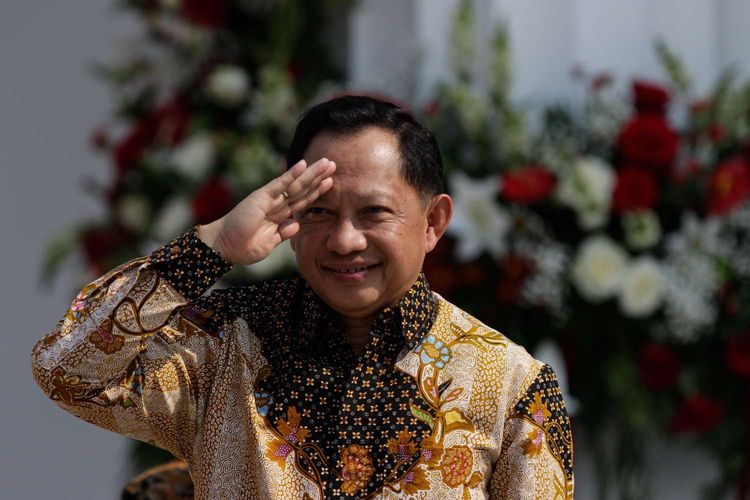 Menteri Dalam Negeri, Tito Karnavian sebelum pelantikan menteri-menteri Kabinet Indonesia Maju di Istana Negara, Jakarta, Rabu (23/10/2019). Presiden RI Joko Widodo mengumumkan dan melantik Menteri-menteri Kabinet Indonesia Maju serta pejabat setingkat menteri.