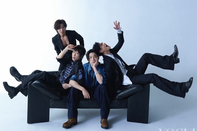 Potret F4 dan Ashin dari Mayday saat sedang tampil menghibur penggemar.