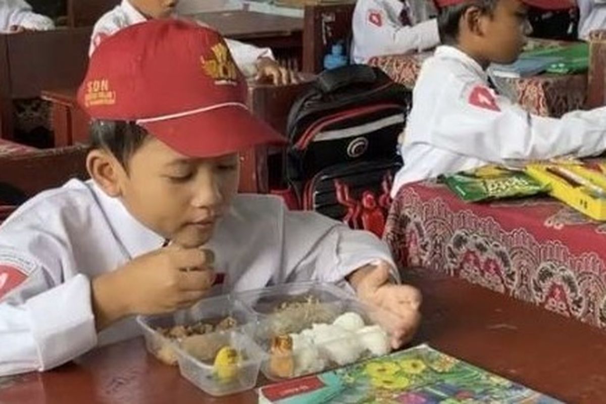 Menu Makan Bergizi Gratis di Banjarmasin, Ayam Goreng Tepung dan Sayur Capcai