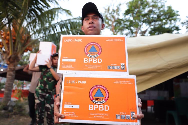 BERITA FOTO: Pemprov Jatim Salurkan Bantuan Senilai Rp 9,8 Miliar ke Korban Gempa NTT