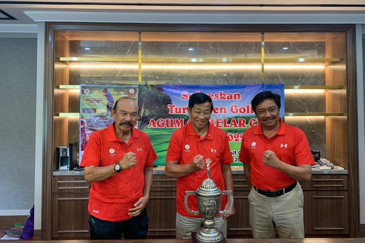Agum Gumelar, Sulaiman AB, dan Gutomo saat hadir dalam sesi konferensi pers jelang perhelatan kompetisi golf Agum Gumelar Golf 2022.