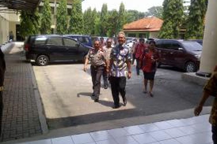 Gubernur Jawa Tengah, Ganjar Pranowo hadir dalam sidang sengketa lahan PRPP Semarang, Kamis (8/1/2015). Dalam perkara ini, Gubernur Jateng digugat secara perdata sebesar Rp 1,6 Triliun lebih.