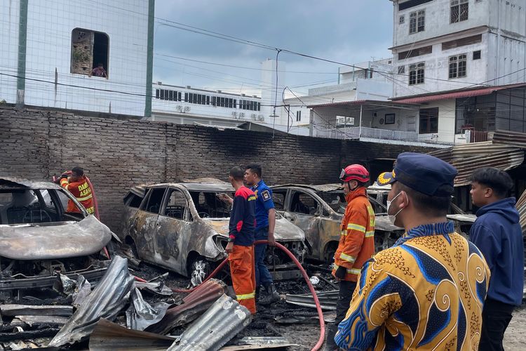 Gudang Penitipan Kendaraan di Asahan Terbakar, 19 Mobil Hangus
