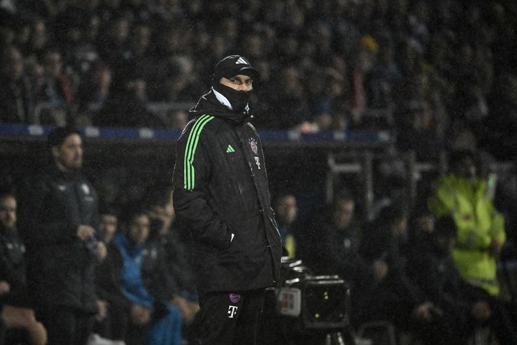 Reaksi pelatih kepala Bayern Muenchen Thomas Tuchel saat pertandingan Bundesliga Liga Jerman antara VfL Bochum vs Bayern Muenchen di Bochum, Jerman, pada 18 Februari 2024.