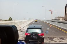 Cara Menyalip Mobil di Jalan Tol Layang Jakarta-Cikampek
