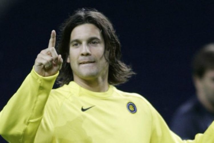 Santiago Solari dalam sesi latihan tim Inter Milan di Estadio Dragao, Porto, 18 Oktober 2005.