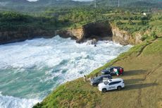 Jajal Mitsubishi Xpander Cross di Karang Bolong, Pacitan 